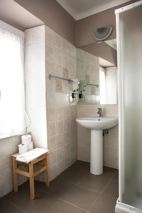Vernazza2010 Rooms ภายนอก รูปภาพ