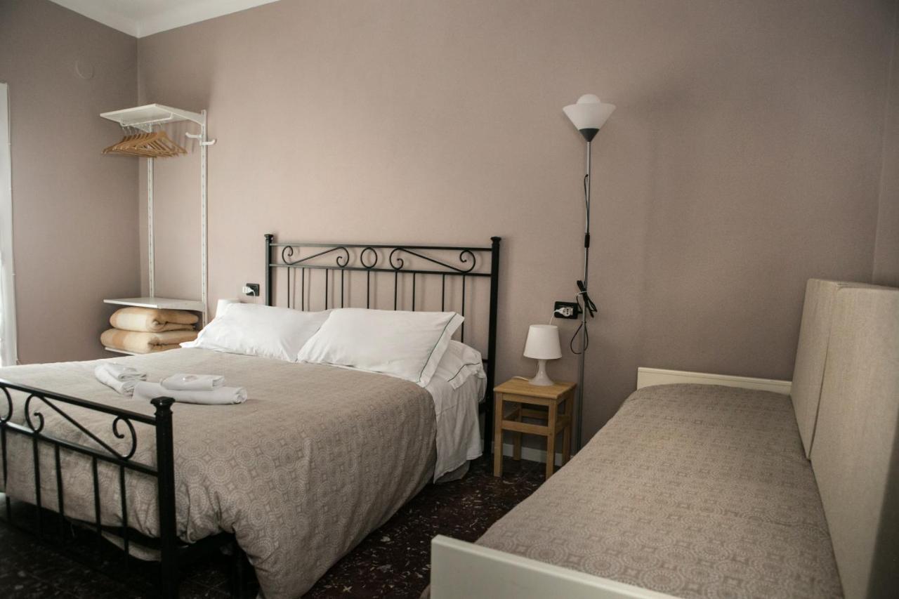 Vernazza2010 Rooms ภายนอก รูปภาพ