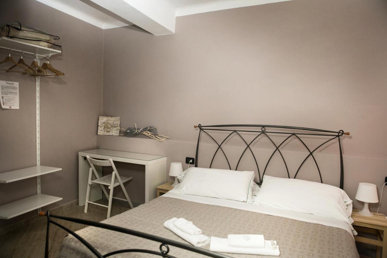 Vernazza2010 Rooms ภายนอก รูปภาพ